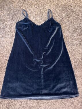 hollister blue velvet dress for Sale up to 90% Off: Poshmark 27.5 36.5 Best10 29 All Black Halloween Length:45 inches